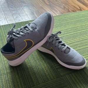 Gray and Yellow Nike golf shoes Sneakers size 8 GUC